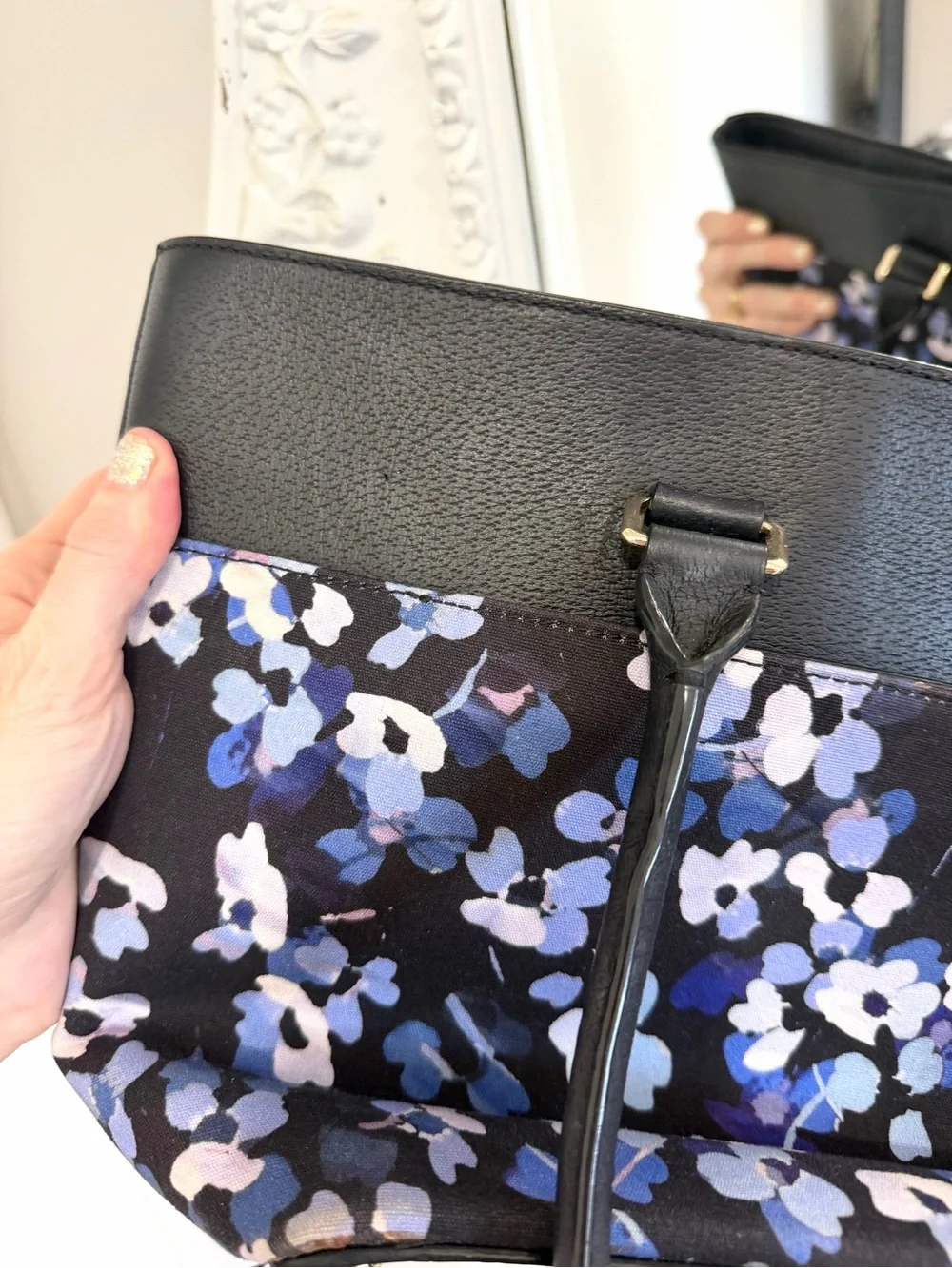 Kate Spade New York Scattered Hydrangeas Grove Street Small Margareta Tote Bag